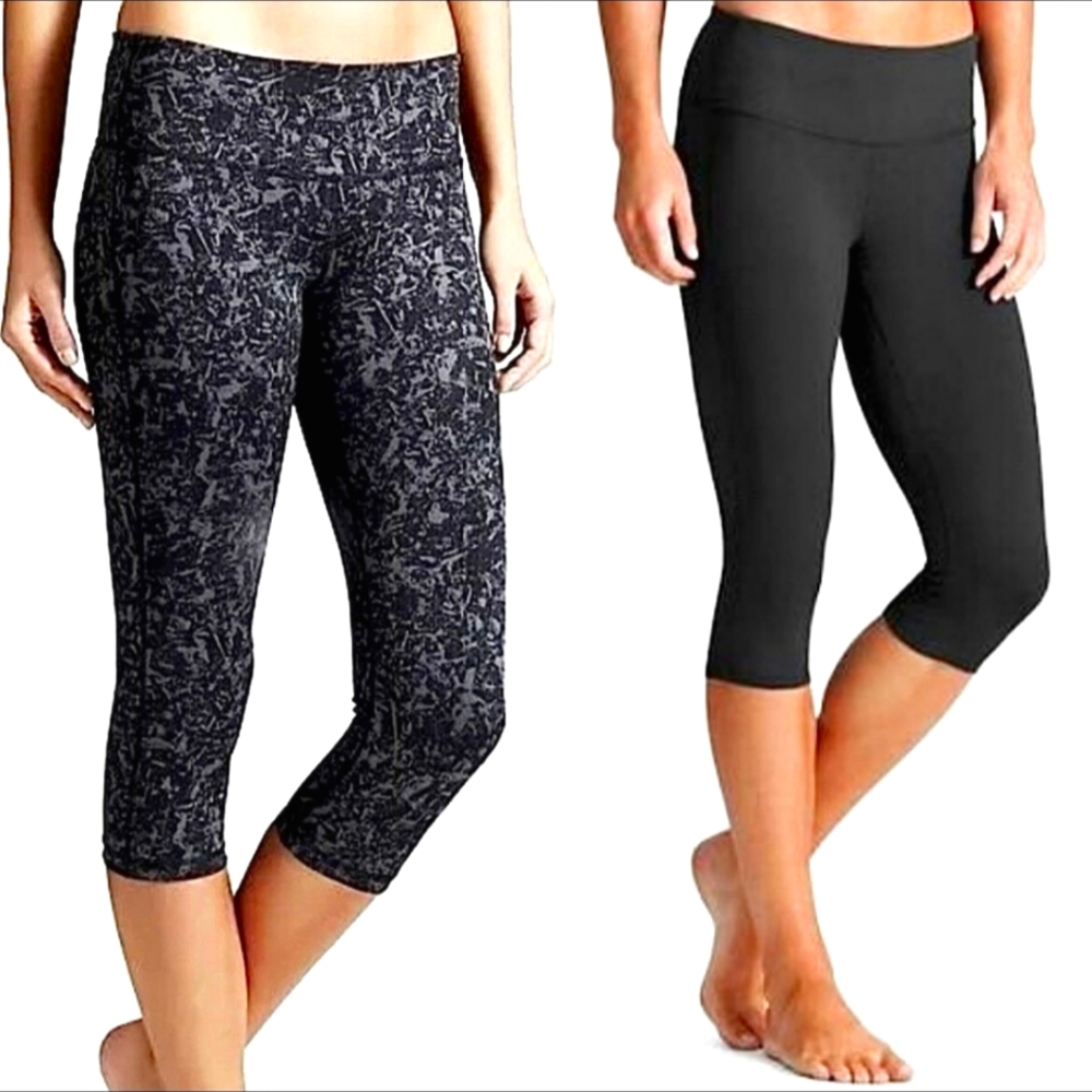 Athleta Woodlands Chaturanga reversible capri leggings